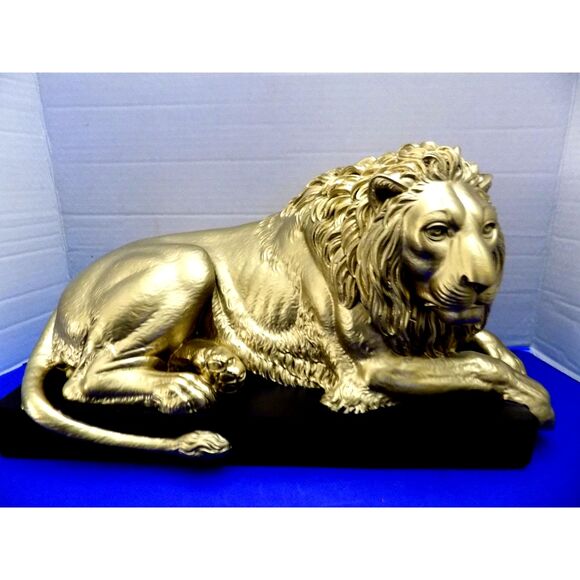 NEW Majestic Lion King Statue Figurine Wild Animal Gold Cat Leo - Picture 5 of 10